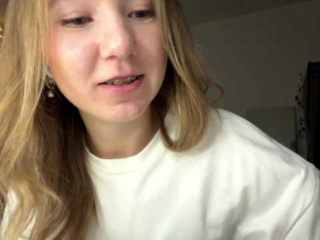 lisasmall live cam on BongaCams