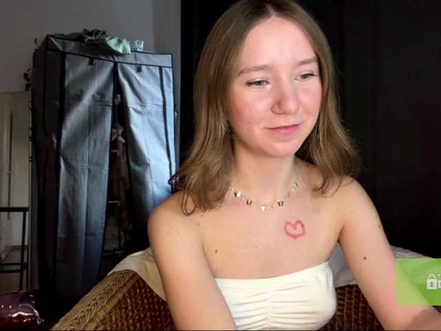 lisasmall live cam on BongaCams