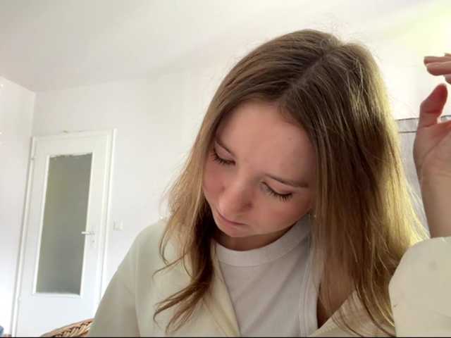 lisasmall live cam on BongaCams