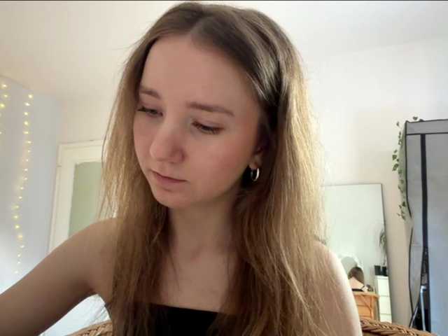 lisasmall live cam on BongaCams