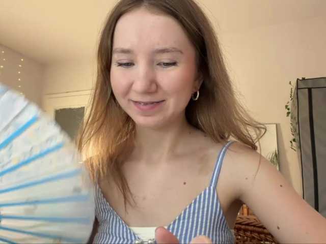 lisasmall live cam on BongaCams