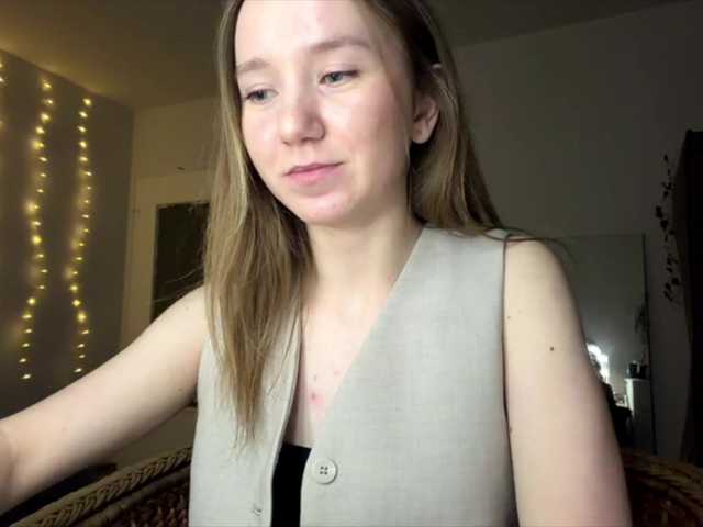 lisasmall live cam on BongaCams