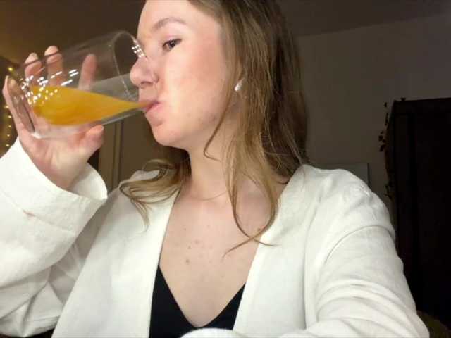 lisasmall live cam on BongaCams