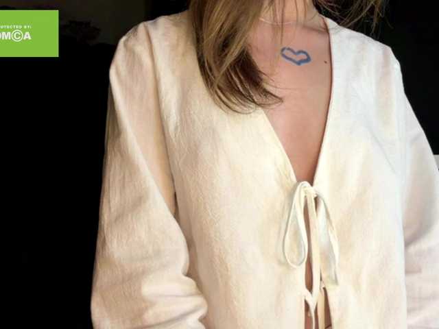 lisasmall live cam on BongaCams