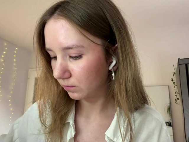 lisasmall live cam on BongaCams