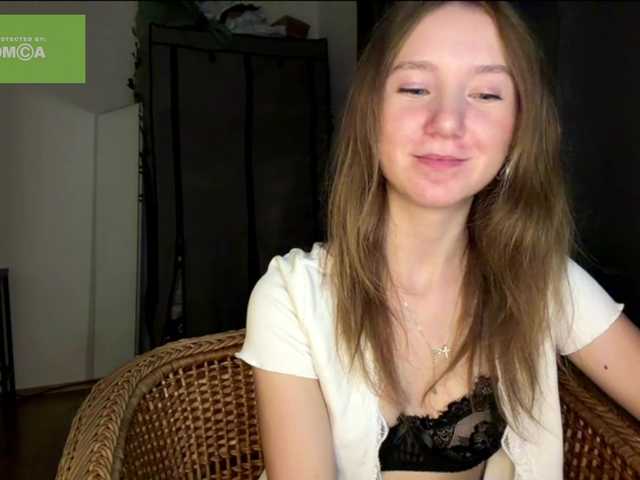 lisasmall live cam on BongaCams