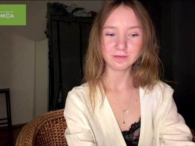 lisasmall live cam on BongaCams
