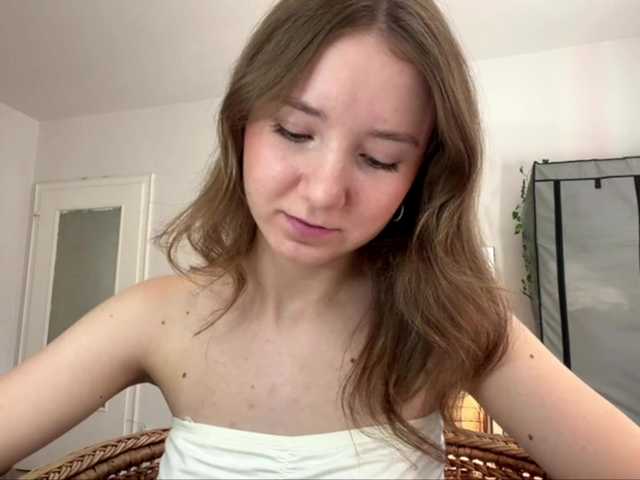 lisasmall live cam on BongaCams
