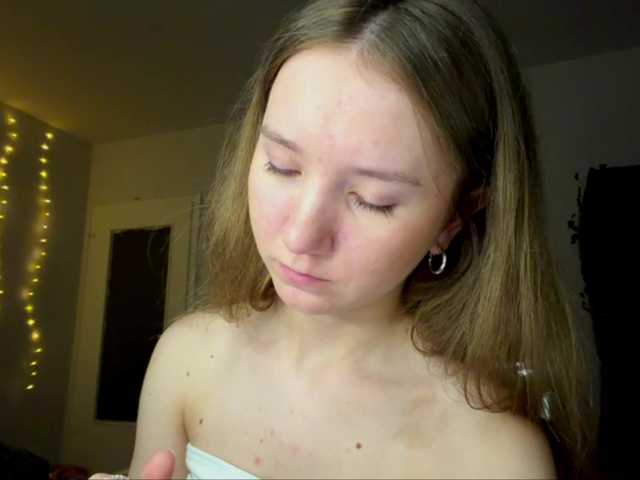 lisasmall live cam on BongaCams