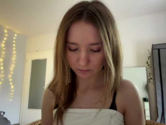 lisasmall live cam on BongaCams
