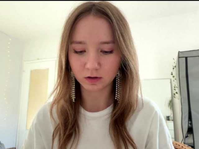 lisasmall live cam on BongaCams