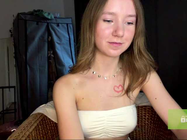 lisasmall live webcam show