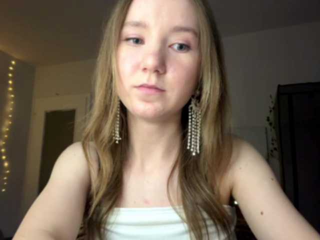 lisasmall live cam on BongaCams