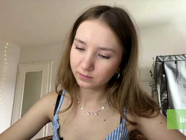 lisasmall live cam on BongaCams