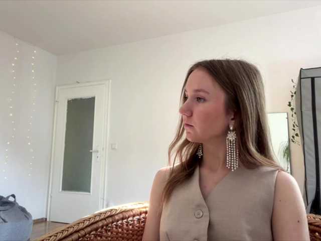 lisasmall Nude Live Sex Shows