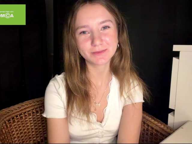 lisasmall live cam on BongaCams