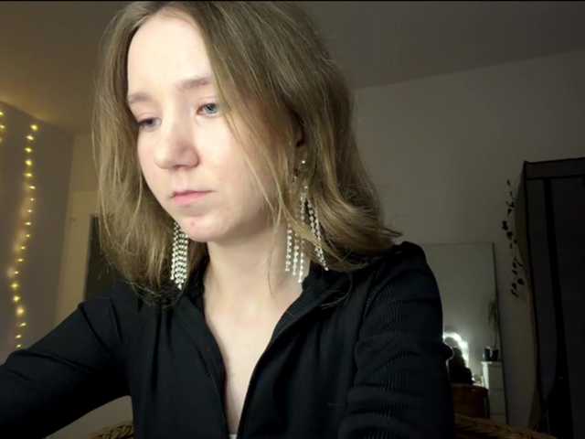 lisasmall live cam on BongaCams