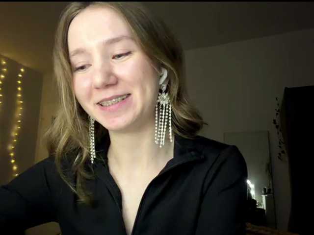 lisasmall webcam