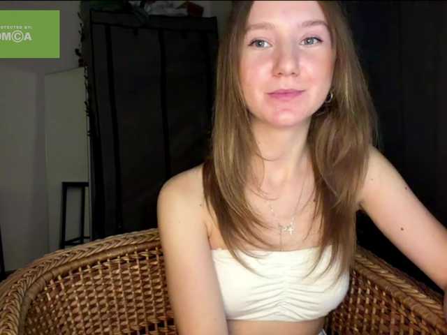 lisasmall live cam on BongaCams