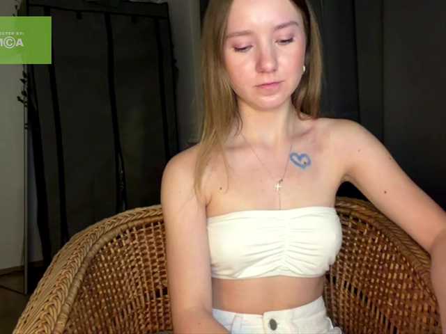 lisasmall live cam on BongaCams