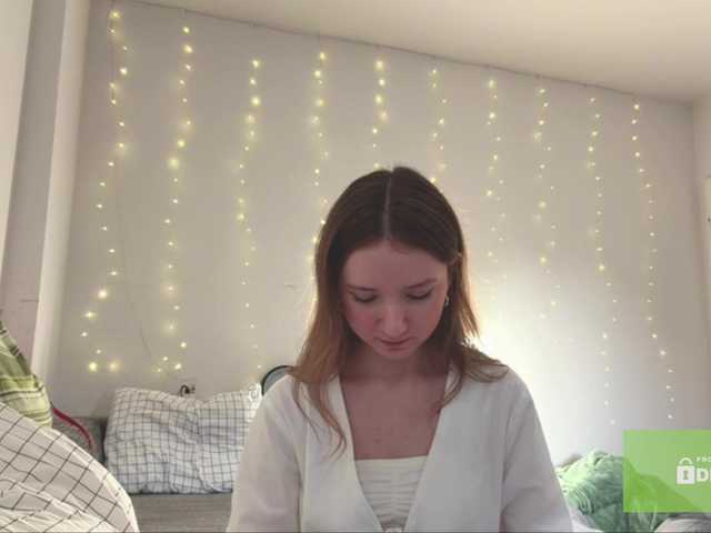 lisasmall live cam on BongaCams