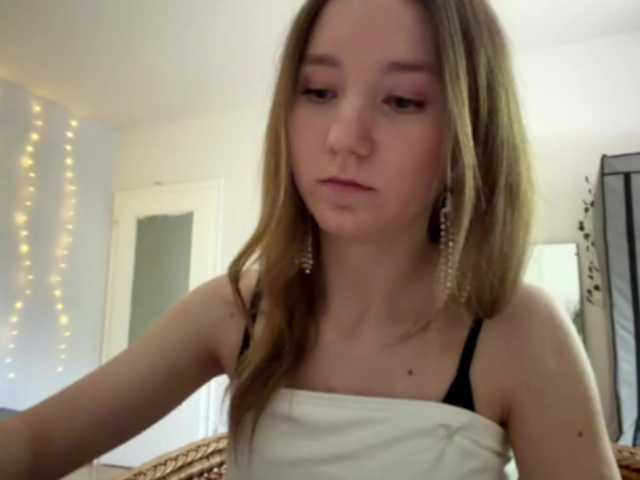 lisasmall live cam on BongaCams