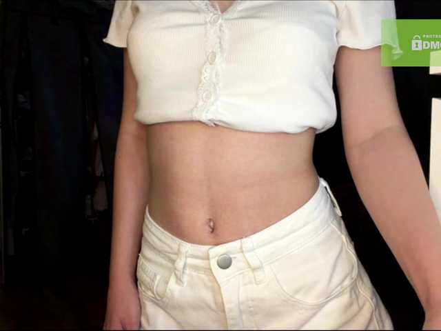 lisasmall live cam on BongaCams