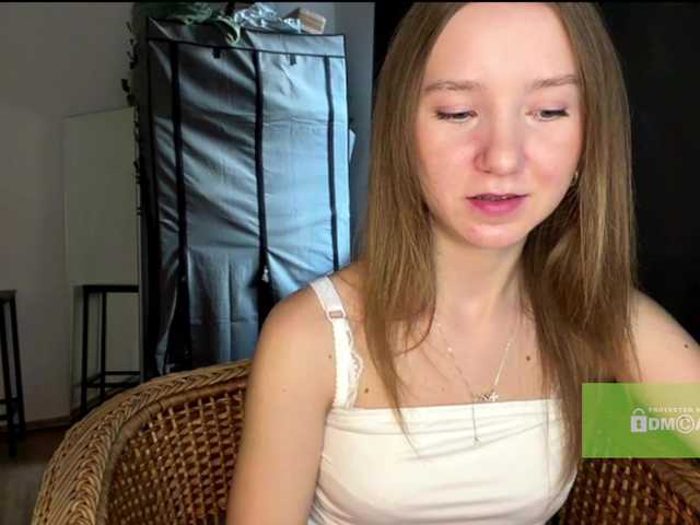 lisasmall live cam on BongaCams