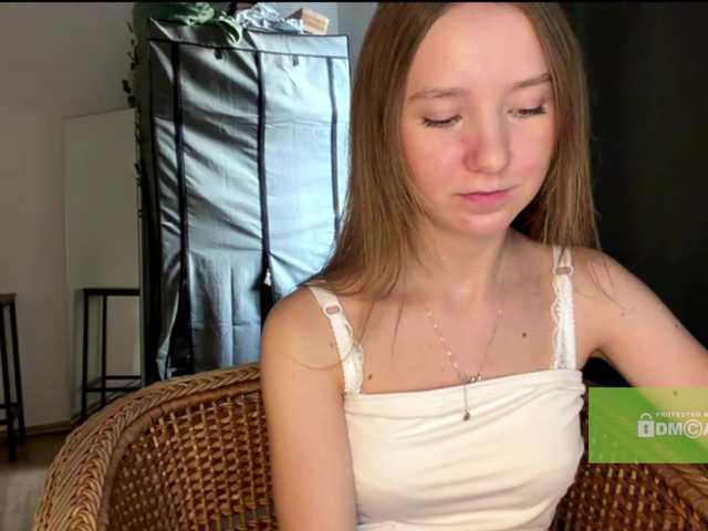lisasmall live cam on BongaCams
