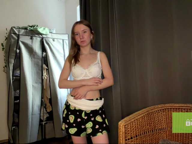 lisasmall live cam on BongaCams