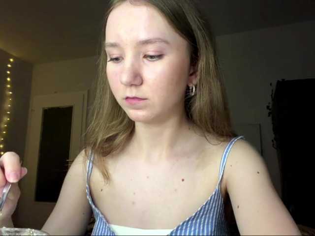 lisasmall live cam on BongaCams