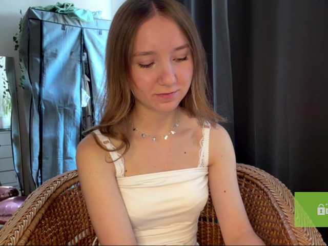 lisasmall live cam on BongaCams