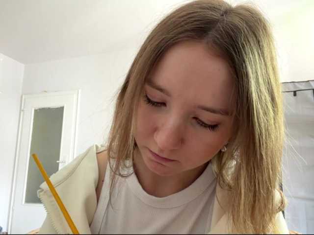 lisasmall live cam on BongaCams