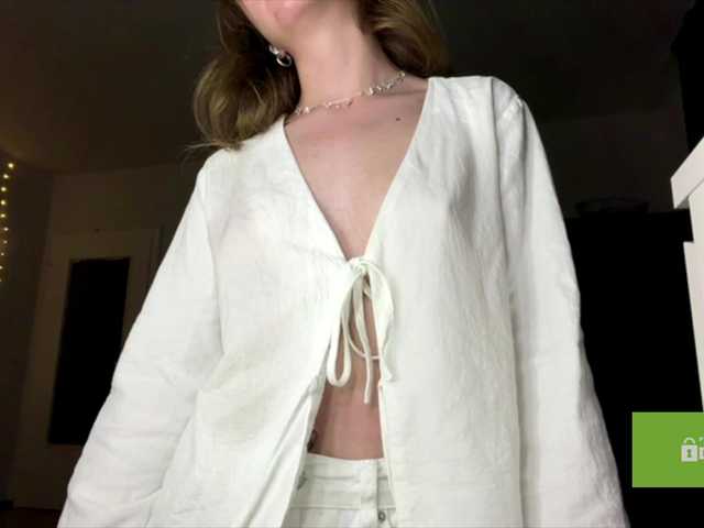 lisasmall live cam on BongaCams