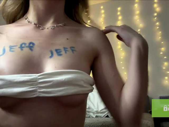 lisasmall live cam on BongaCams