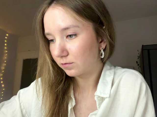 lisasmall live cam on BongaCams