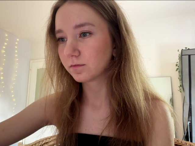 lisasmall live cam on BongaCams
