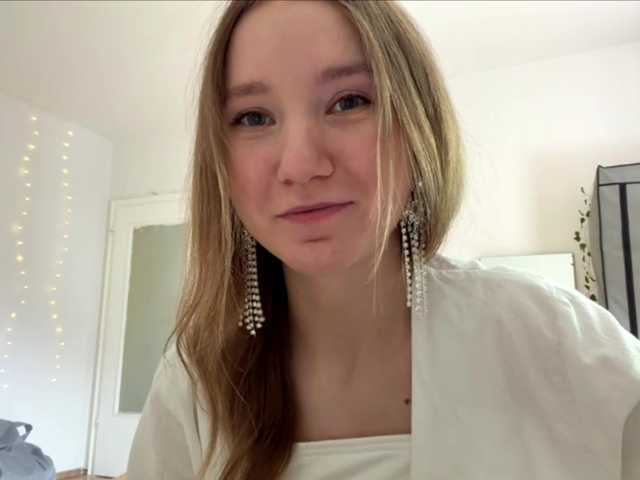 lisasmall live cam on BongaCams