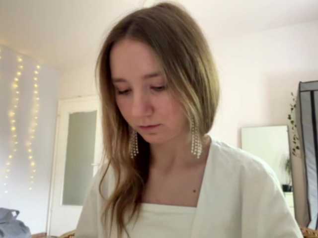 lisasmall live cam on BongaCams