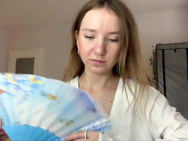 lisasmall live cam on BongaCams