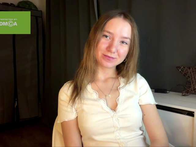 lisasmall live cam on BongaCams