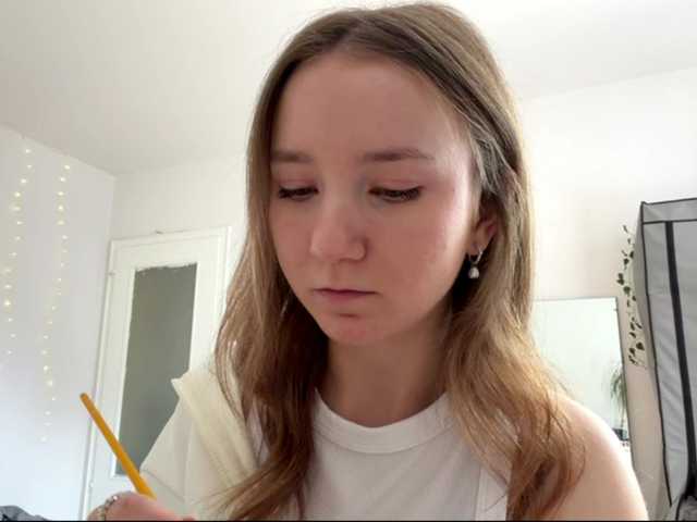 lisasmall live cam on BongaCams