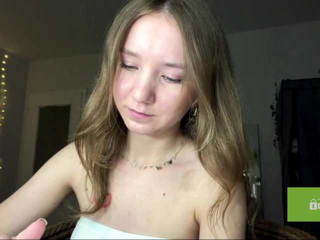lisasmall live cam on BongaCams