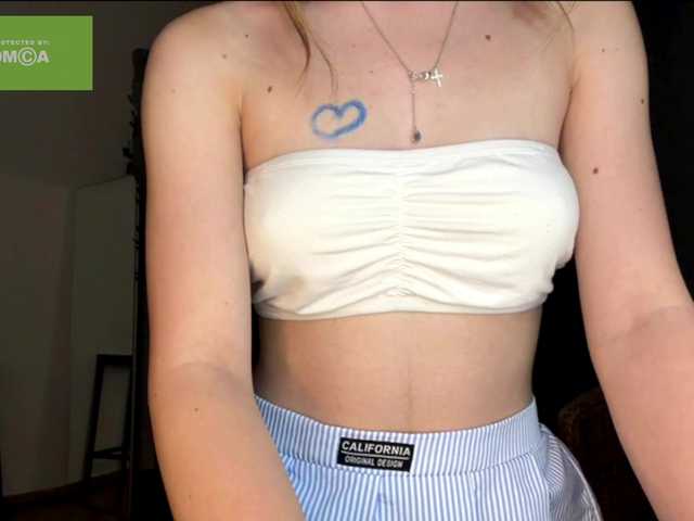 lisasmall live cam on BongaCams