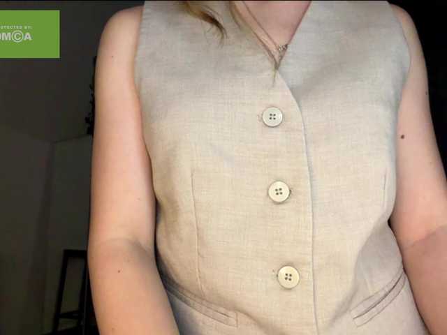 lisasmall live cam on BongaCams