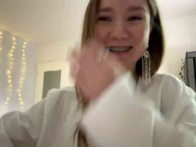 lisasmall webcam