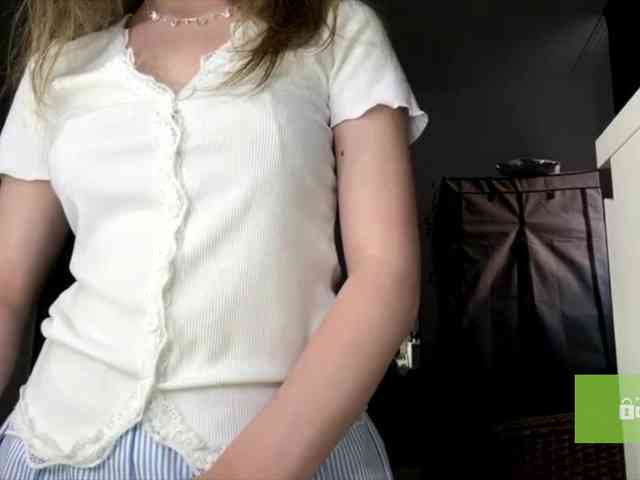 lisasmall Sex Cam Show