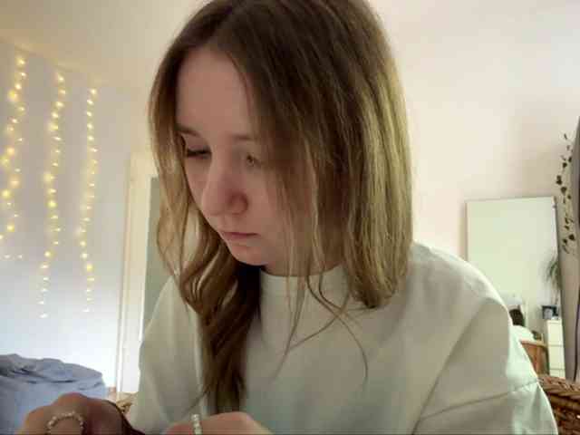 lisasmall webcam