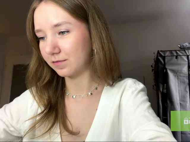 lisasmall webcam