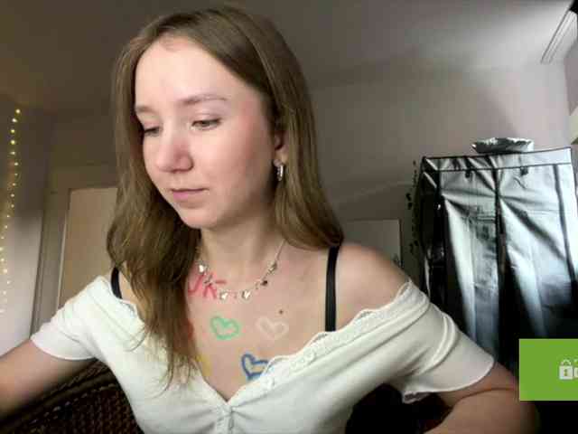 lisasmall webcam